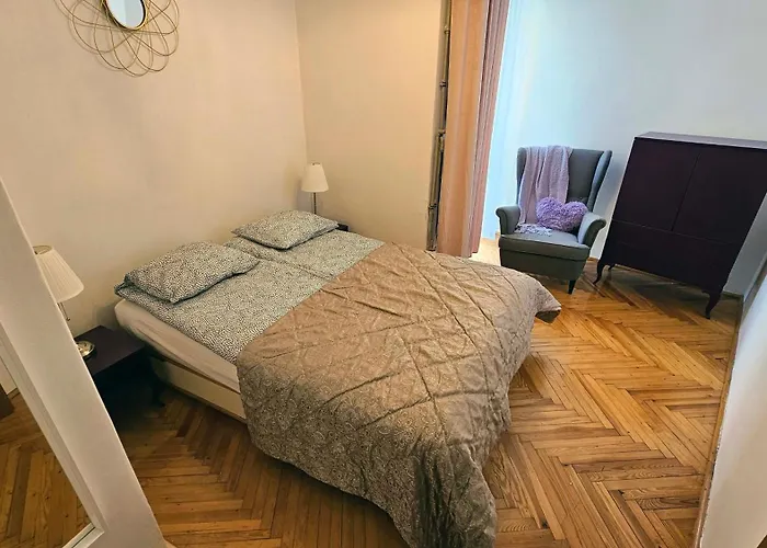 City Centre 3-Bedroom Comfort Apartment